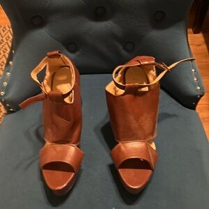 Ladies heels